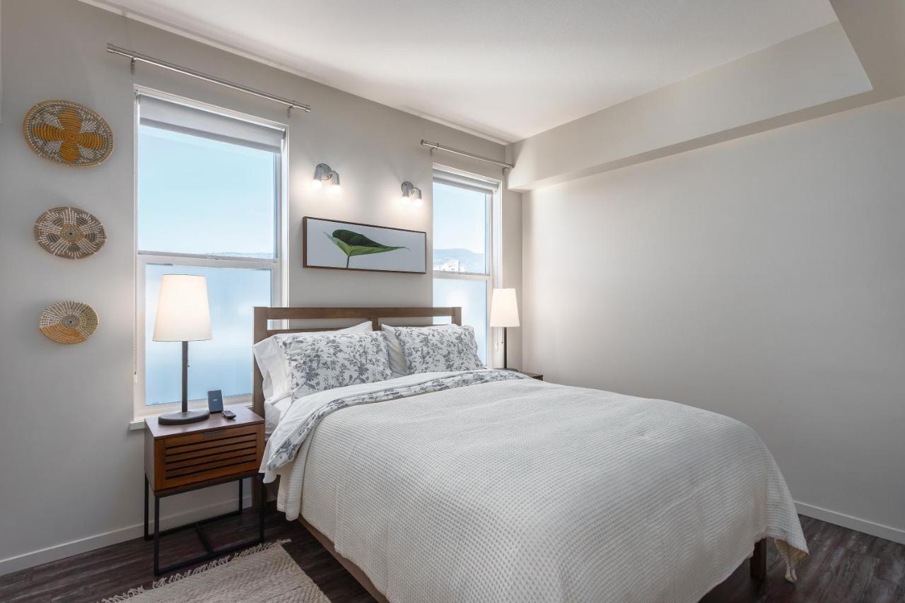 Corner Nest - Luxury Brand New Top Floor 2Bedroom Condo 基洛纳 外观 照片
